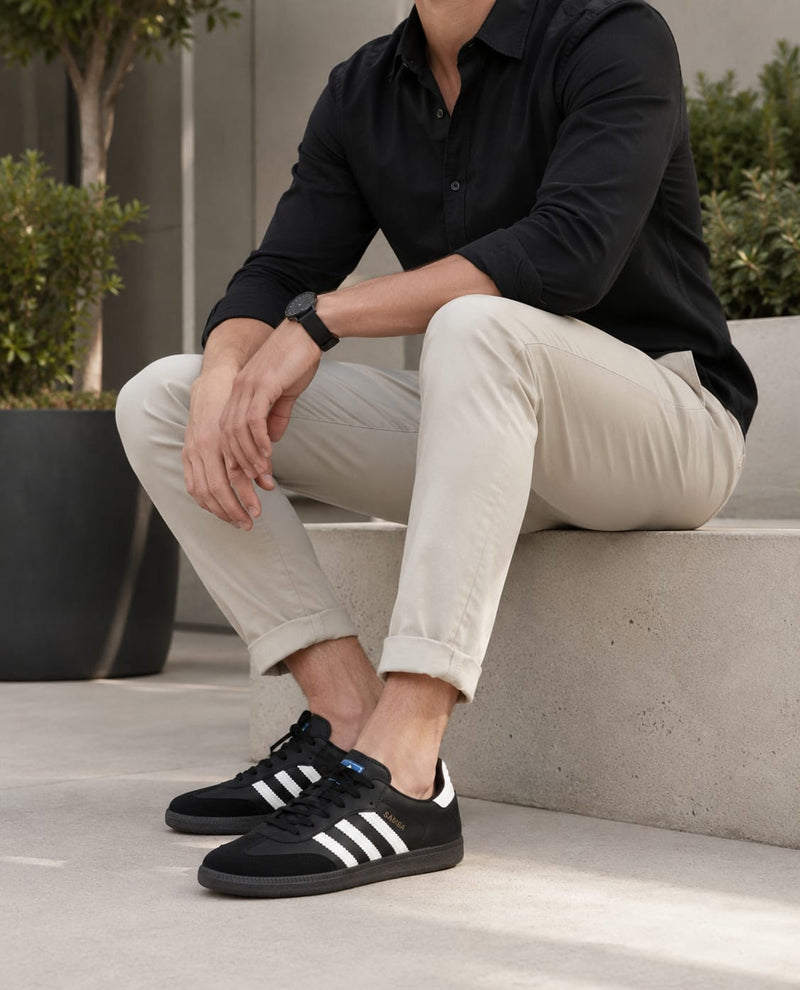 B+W Sneakers
